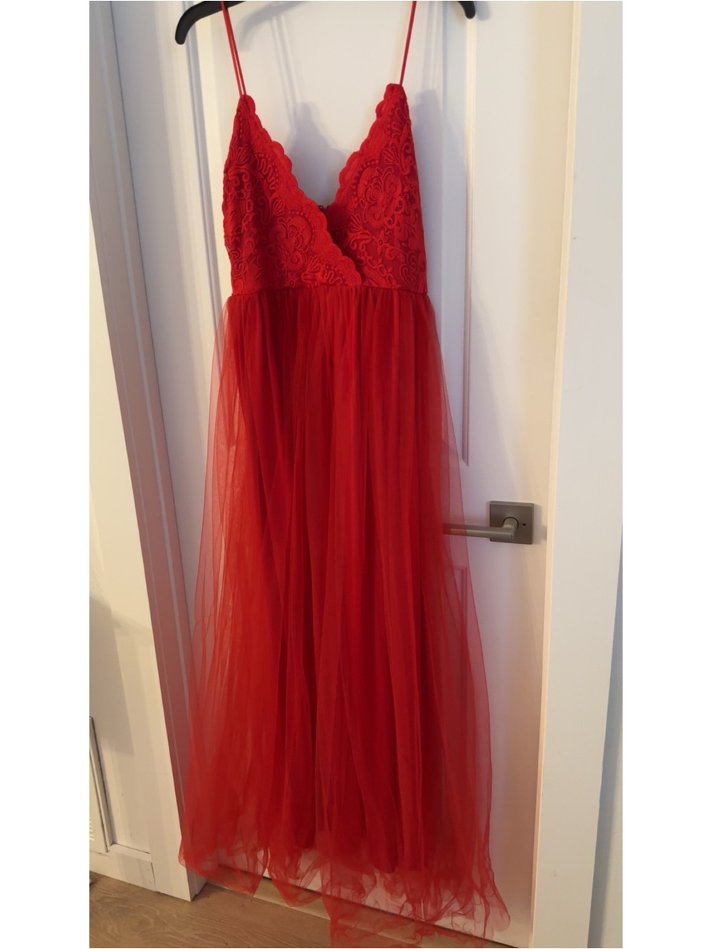 Red Lace & Tulle Spaghetti Strap Maxi Dress